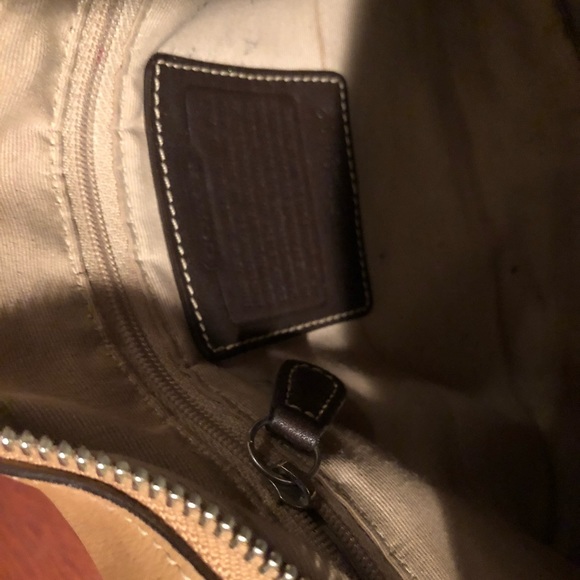 Vintaged Coach tan soft leather purse - Picture 4 of 4